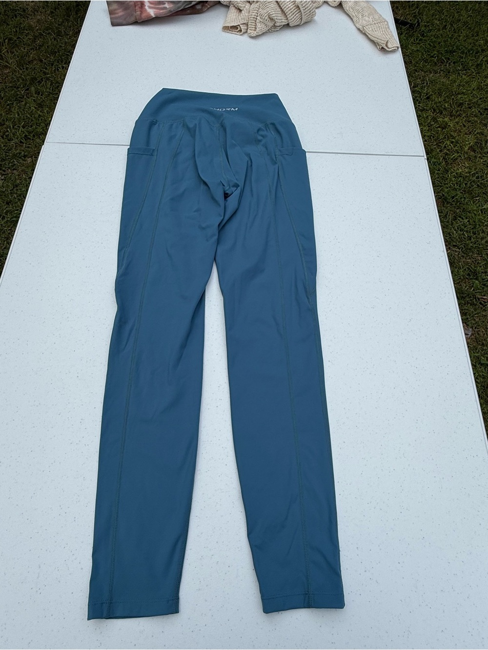 Women's Slim Active Leggings in Slate Teal